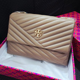 کیف دوشی زنانه Tory Burch طرح دوخت مورب زنجیری